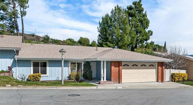Photo of 26460 Oak Highland Dr, Newhall, CA 91321
