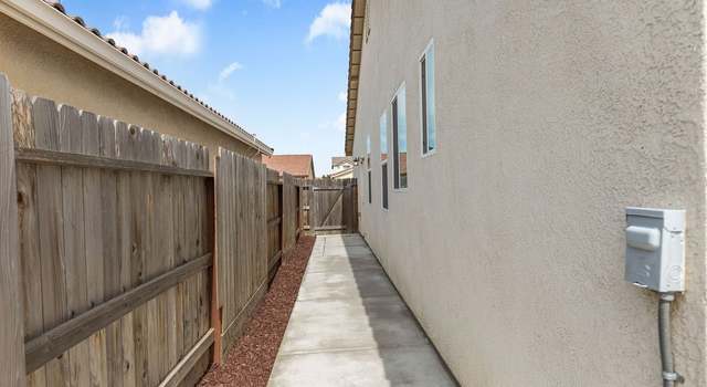 Photo of 1450 La Sierra St, Merced, CA 95348
