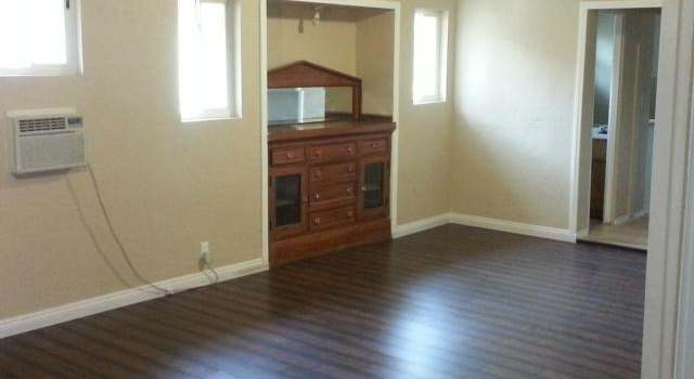 Photo of 2418 Linden Ave, Long Beach, CA 90806