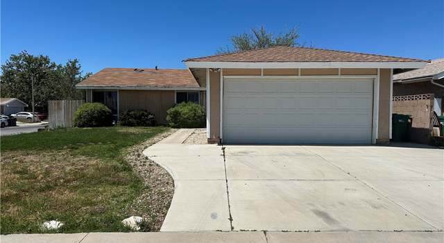 Photo of 43001 Yew St, Lancaster, CA 93536