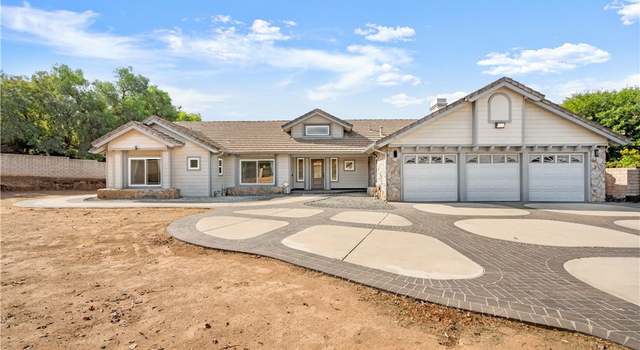 Photo of 2350 Lassalette Ct, Riverside, CA 92503