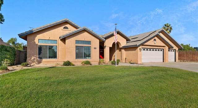 Photo of 1513 Water Crest Ct, Bakersfield, CA 93314