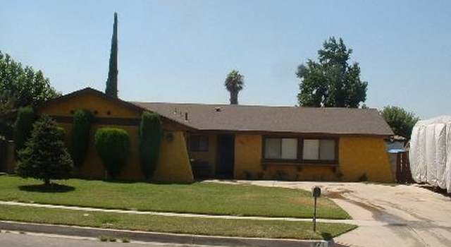 Photo of 471 E CERRITOS St, Rialto, CA 92376