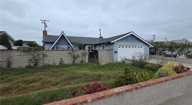 Photo of 8171 Holland Dr, Huntington Beach, CA 92647