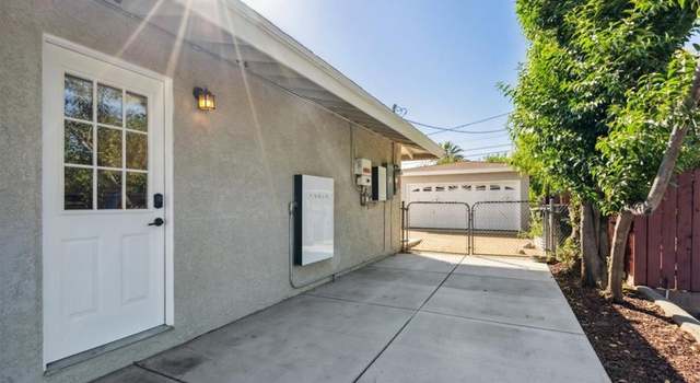 Photo of 225 Lilac Ct, Redlands, CA 92373