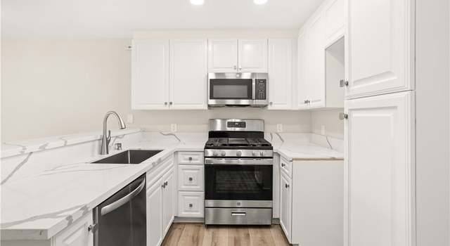 Photo of 5530 Owensmouth Ave #325, Woodland Hills, CA 91367