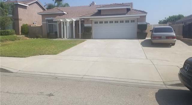 Photo of 7581 Stoney Creek Dr, Highland, CA 92346