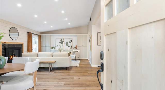 Photo of 22256 Buena Ventura St, Woodland Hills, CA 91364