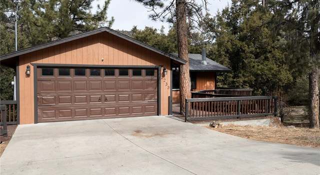 Photo of 2233 Bernina Dr, Pine Mtn Club, CA 93222