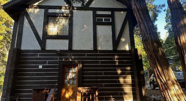 Photo of 9296 Hemlock Dr, Forest Falls, CA 92339