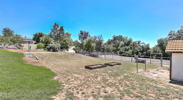 Photo of 1660 Joshua Tree Ln, Fallbrook, CA 92028