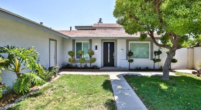 Photo of 822 E Borchard Ave, Santa Ana, CA 92707