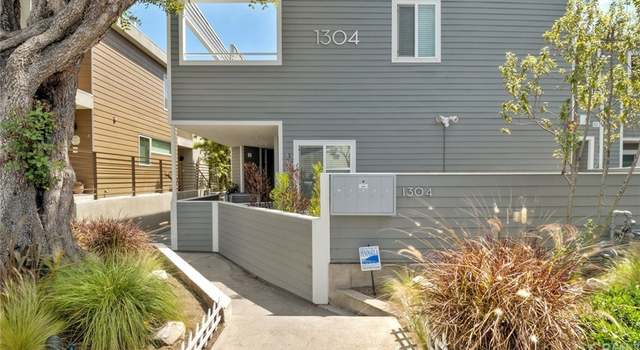 Photo of 1304 12th St Unit C, Manhattan Beach, CA 90266