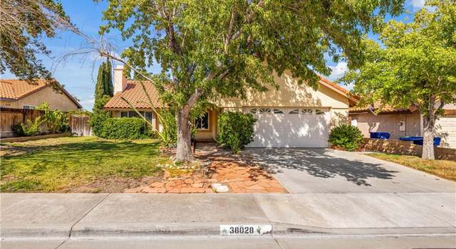 Photo of 38028 Meadowlark Ln, Palmdale, CA 93551