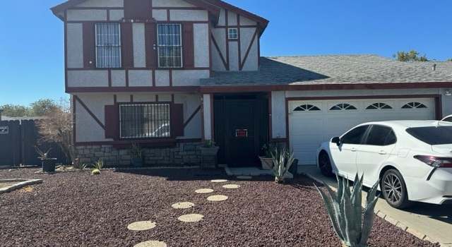 Photo of 45121 Roberto Ct, Lancaster, CA 93535