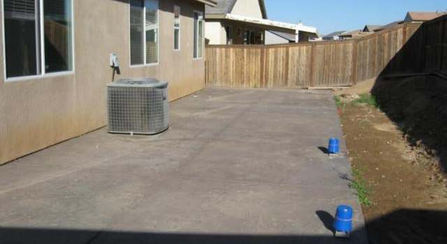 Photo of 12935 Newport St, Hesperia, CA 92344