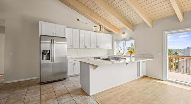 Photo of 1881 Laurel Rd, Oceanside, CA 92054