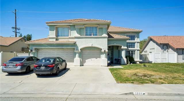 Photo of 1209 Osprey St, San Jacinto, CA 92583