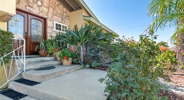 Photo of 320 E Viewcrest Dr, Azusa, CA 91702