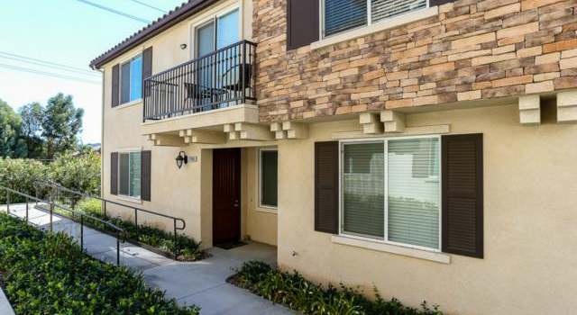 Photo of 27906 Avalon Dr, Canyon Country, CA 91351
