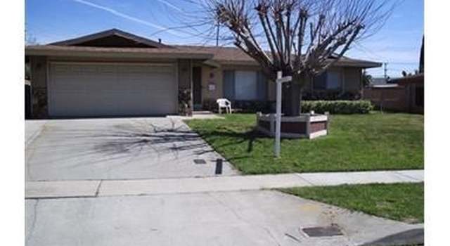 Photo of 8235 Boxwood Ave, Fontana, CA 92335