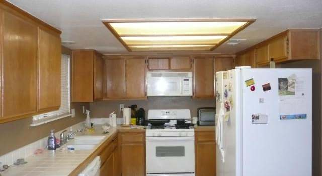 Photo of 1406 Sycamore Ln, San Bernardino, CA 92408