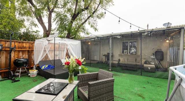 Property at 22113 Cantlay St, Canoga Park, CA 91303, 7 beds, 5 baths