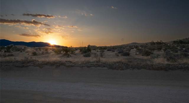 Photo of 10225 Bella Vista St, Apple Valley, CA 92308