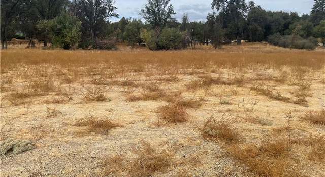 Photo of 5 Junction Dr, Oakhurst, CA 93644