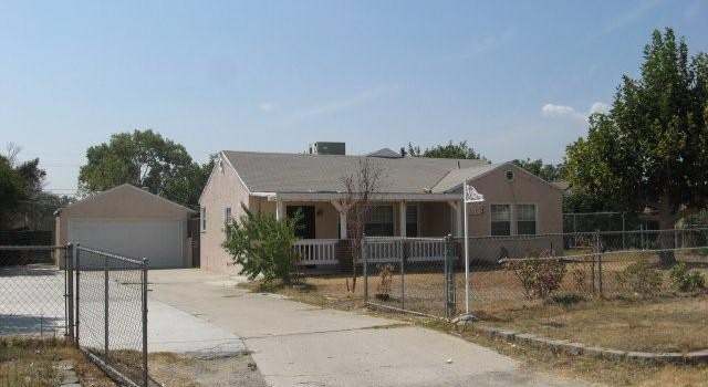 Photo of 9640 Palm Ln, Fontana, CA 92335