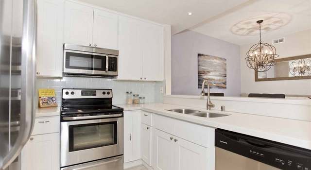 Photo of 2218 River Run Dr Unit 100, San Diego, CA 92108