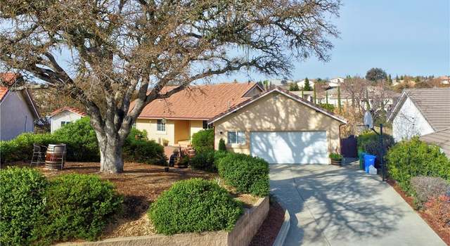 Photo of 836 Saint Andrews Cir, Paso Robles, CA 93446