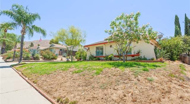 Photo of 252 W Blaine St, Riverside, CA 92507