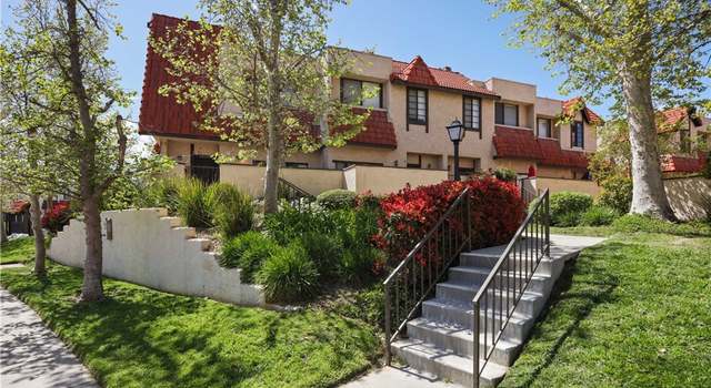Photo of 27633 Nugget Dr #1, Canyon Country, CA 91387