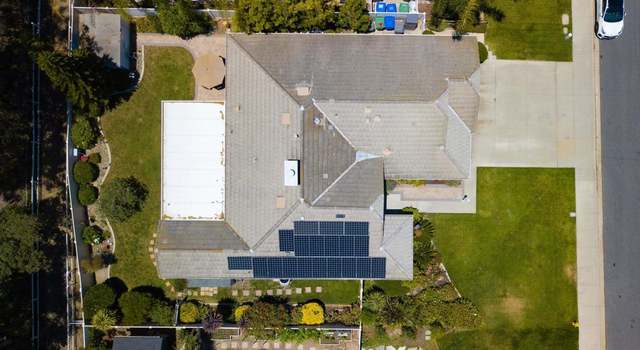 Photo of 1673 Mission Meadows Dr, Oceanside, CA 92057