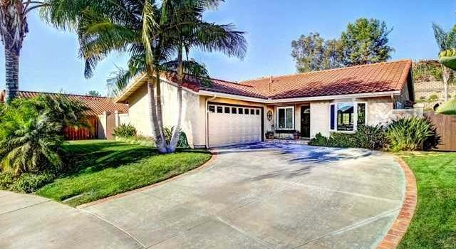 Photo of 7922 Terraza Disoma, Carlsbad, CA 92009