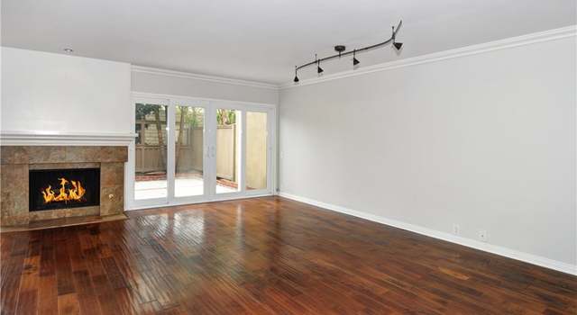 Photo of 19645 Surfbreaker Ln, Huntington Beach, CA 92648