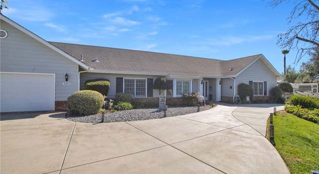 Photo of 2323 Calle Dos Lomas, Fallbrook, CA 92028