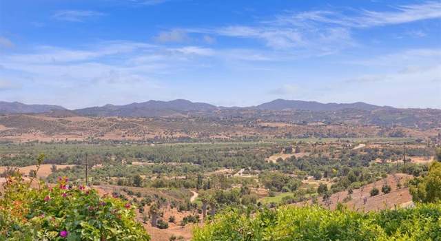 Photo of 2323 Calle Dos Lomas, Fallbrook, CA 92028