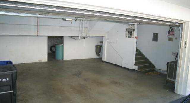Photo of 4209 W Sarah St, Burbank, CA 91505
