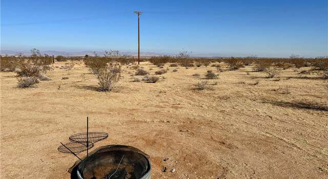 Photo of 2 Mars Dr, Joshua Tree, CA 92252