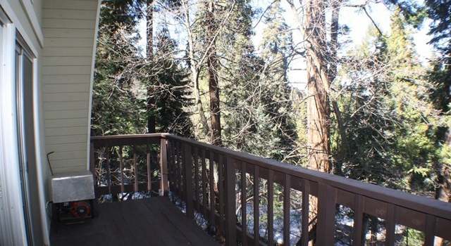 Photo of 832 Oakmont Ln, Lake Arrowhead, CA 92352