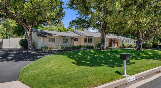 Photo of 19439 Mayall St, Northridge, CA 91324