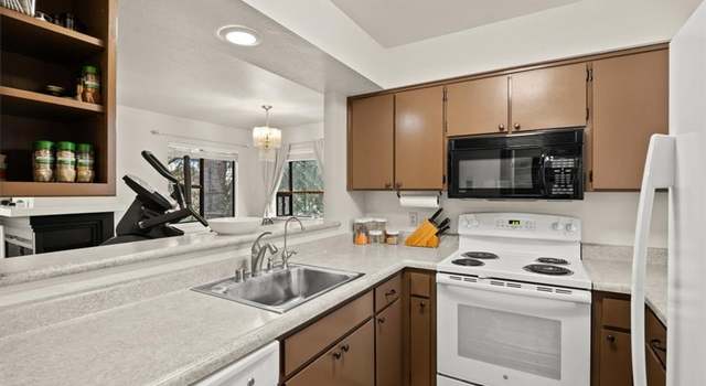 Photo of 2924 Pennyroyal Dr, Chico, CA 95928