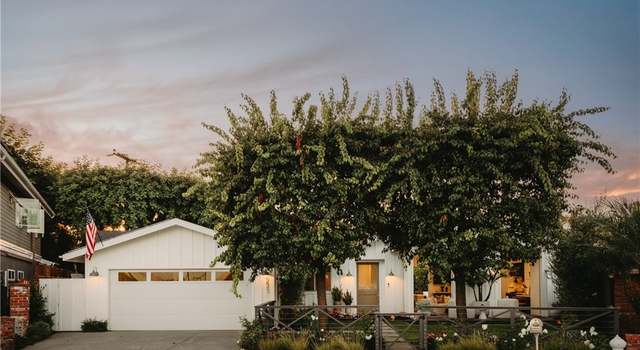 Photo of 223 Robinhood Pl, Costa Mesa, CA 92627