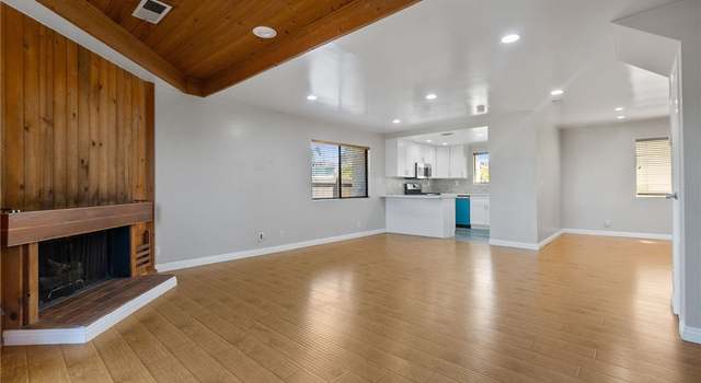 Photo of 2621 E 20th St #12, Signal Hill, CA 90755