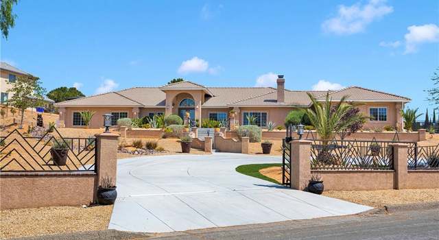 Photo of 19420 Red Feather Rd, Apple Valley, CA 92307