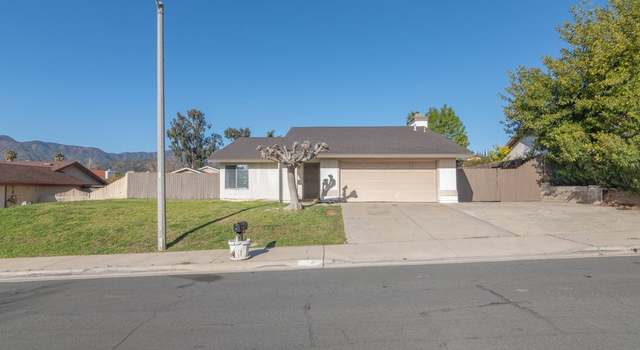 Photo of 224 Northshore Dr, Lake Elsinore, CA 92530