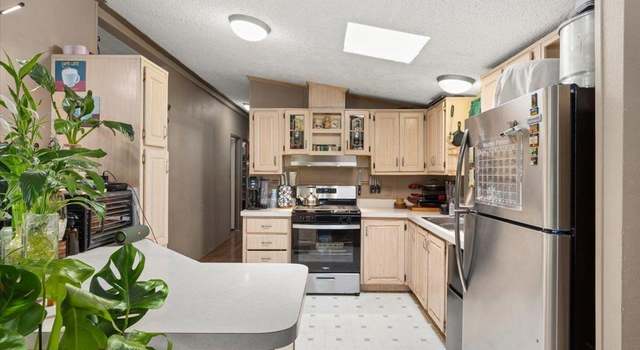 Photo of 1380 Oak Hill Dr #30, Escondido, CA 92027