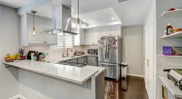 Photo of 18550 Hatteras St #36, Tarzana, CA 91356